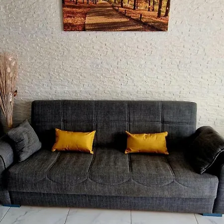 Apartment Sweet Dreams *