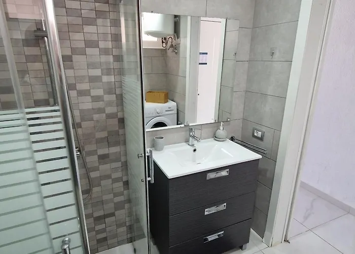 Apartment Sweet Dreams *